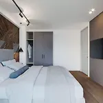 Hotel Frames Gmbh