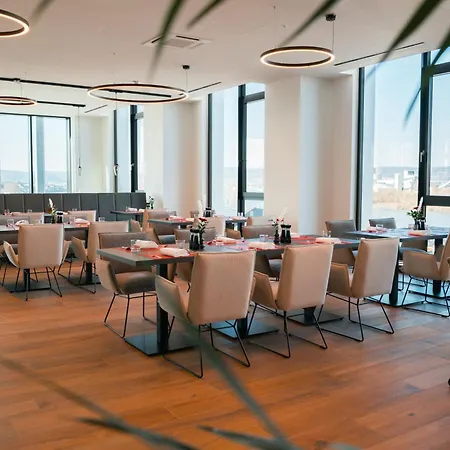 Ξενοδοχείο Frames Gmbh