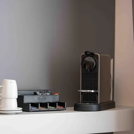 Ξενοδοχείο Frames Gmbh 4*