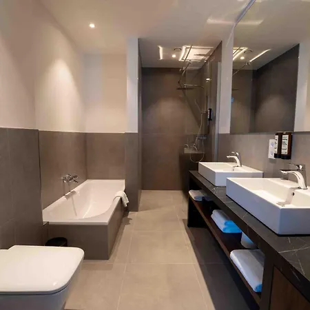 Ξενοδοχείο Frames Gmbh