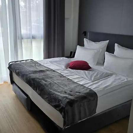 Frames Gmbh 4* Mülheim-Kärlich