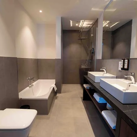 Otel Frames Gmbh 4*